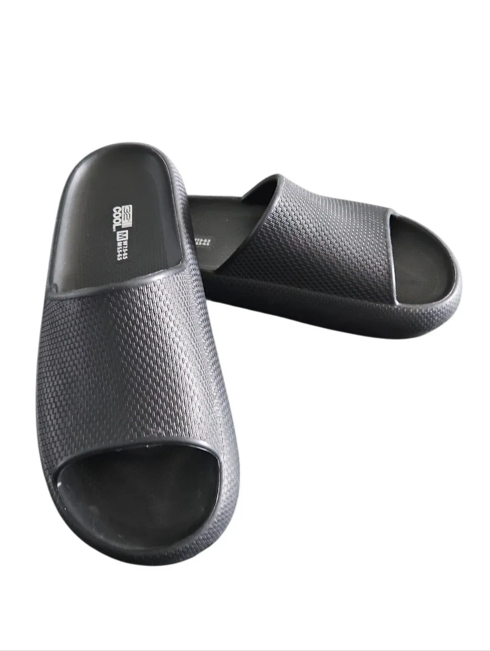32 Cool Black Slides M5.5-6.5 W7.5-8.5